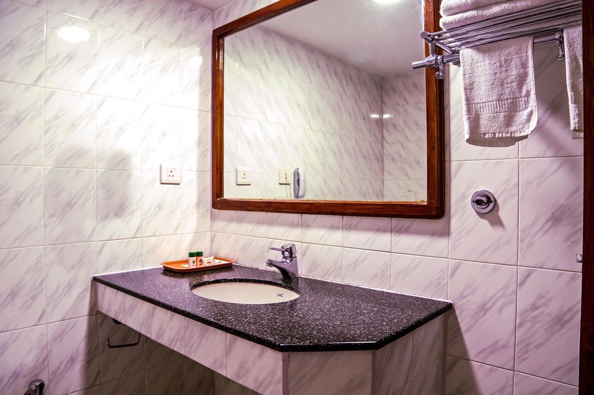 Hotel Collection O Poojith Residency Tirupati Exterior foto